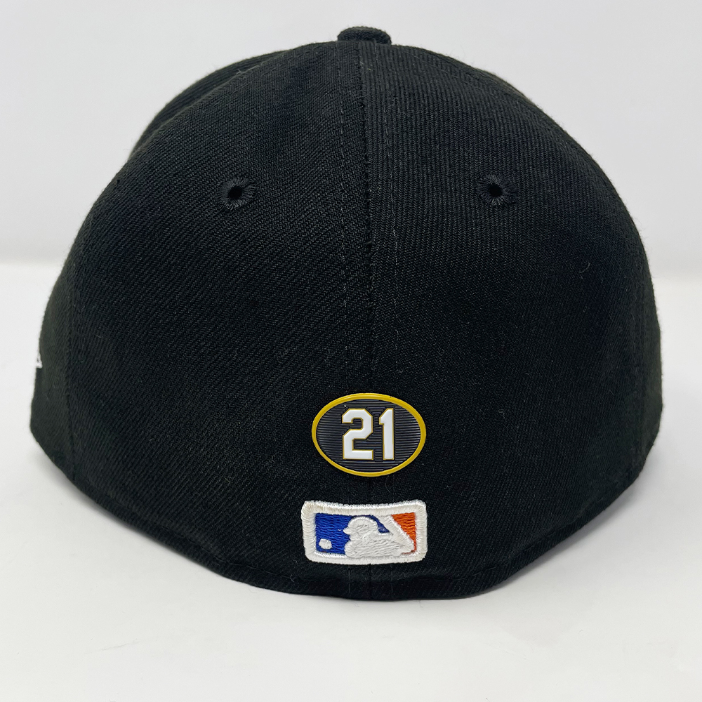 59 Team Issued Black Hat Postseason Patch Roberto Clemente Patch