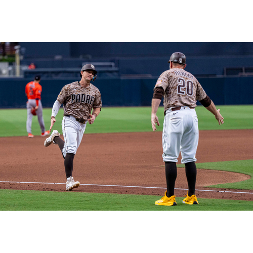 Jerseys | MLB Auctions