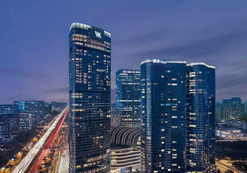 Michelin Sichuan Culinary Journey — Waldorf Astoria Chengdu Skyline Twin Tower View Room + Infinite Luck Tasting + Limited Edition SIP Bar Nightcap