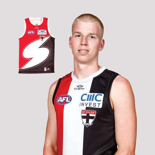 Photo of Tobie Travaglia #5 - 2026 Player Retro S Guernsey * Signed 