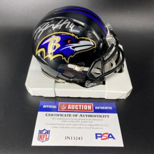 NFL - Ravens Kyle Hamilton Signed Mini Helmet