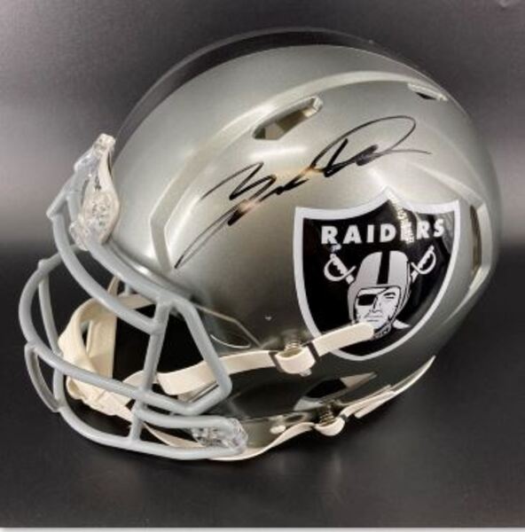 NFL - Raiders Zamir White signed flash helmet