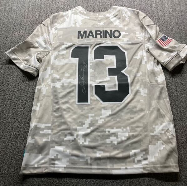 NFL - Dolphins Dan Marino Signed Salute To Service Nike Jersey Size Medium