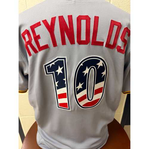 Game-Used or Autographed All auctions | MLB Auctions