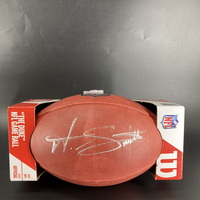 Red Cross - Eagles Ainias Smith Signed Authentic Football